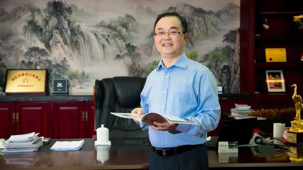 追光者∣光谷：三十而立長(zhǎng)歌當(dāng)行，群星閃耀為夢(mèng)想前行！